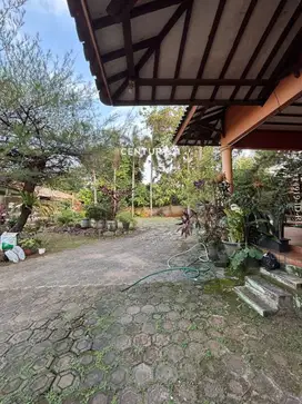 Dijual Kavling sangat luas di pinggir Jl. Raya Jombang Pdk Aren