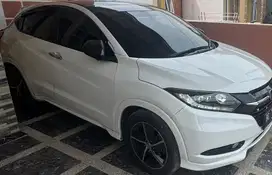 DIJUAL HRV 2017 PUTIH PRESTIGE