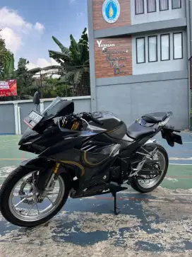 FOR SALE!! HONDA CBR 150R NEW ABS 2022