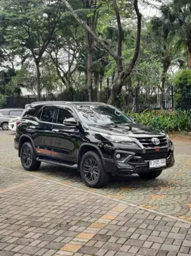 Toyota Fortuner VRZ TRD Kick Sensor AT 2020
