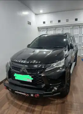 Pajero dakar black edition 2019