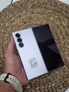Samsung z fold 6 12/256