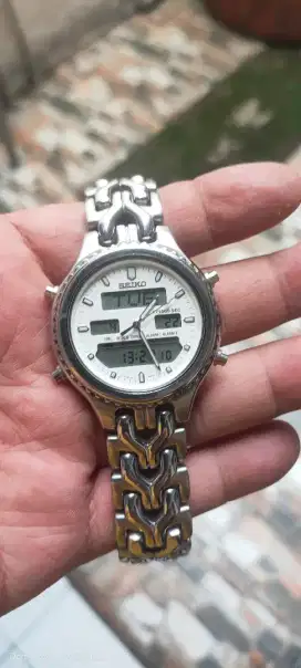 Seiko analog digital