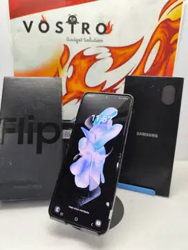 MULUS BANGET !! Samsung Galaxy Z Flip 4 ram 8/256 gb black Mulus 98% B