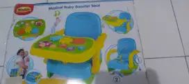 Kursi makan bayi