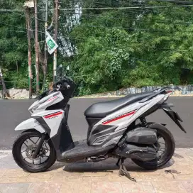 Vario 125 OLD 2018 (Putih mesin Cakep)