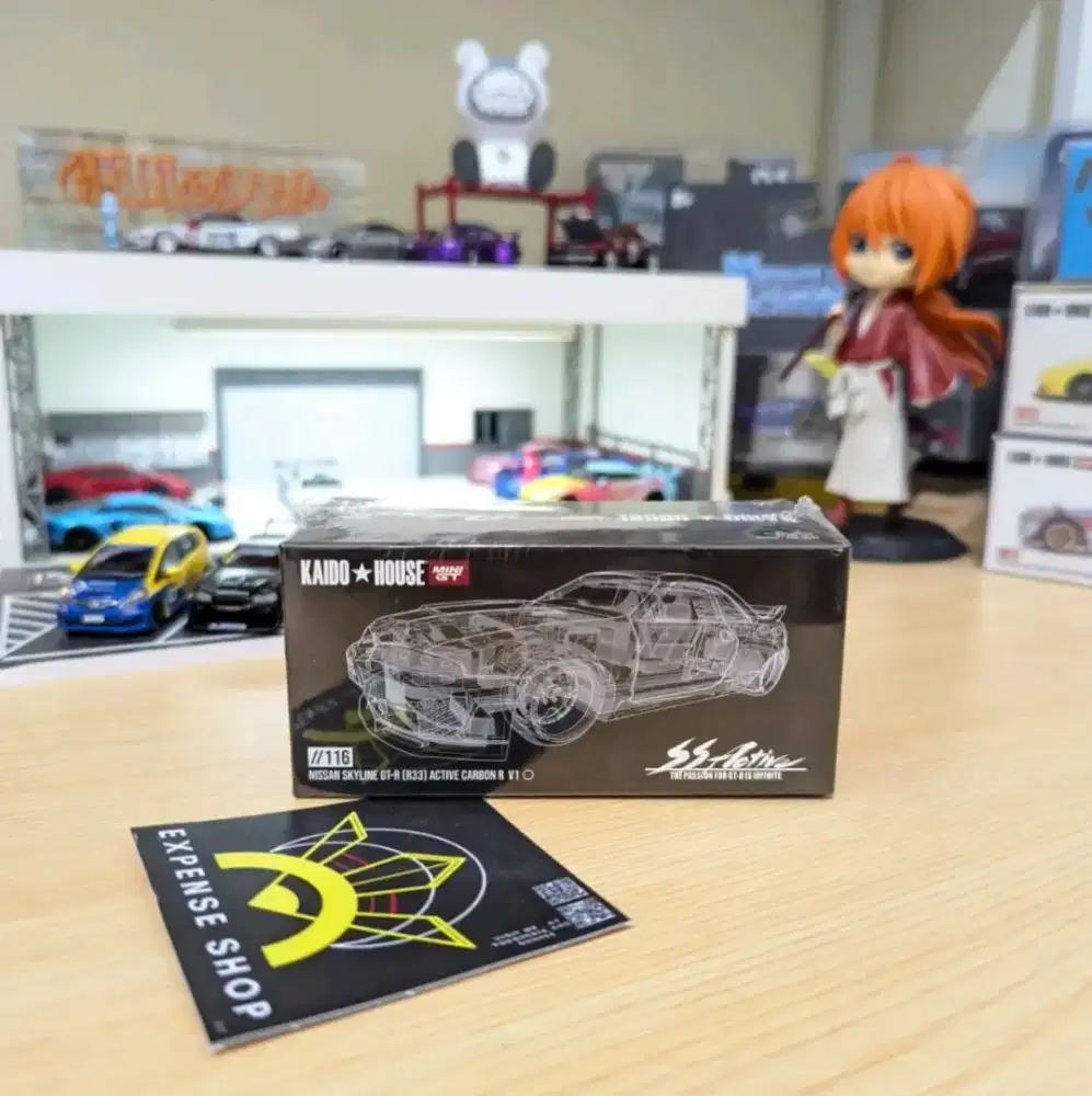 MiniGT Kaidohouse Nissan Skyline GTR R33 Active Carbon
