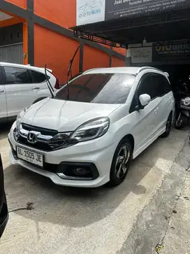 Mobilio Rs metik 2015