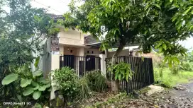 Dijual Rumah 2 Lantai - 3 Kamar Mandi, 2 Kamar Tidur