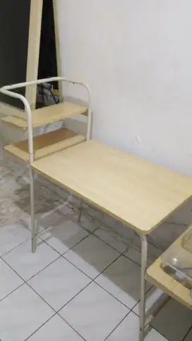 Meja kerja bs utk display brg