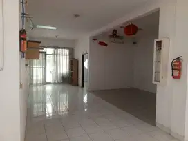 Taman Kopo Indah 1 Dijual Rumah Rendeng Bagus dan Nyaman Siap Huni