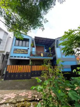 Terima kost putra bersih uii