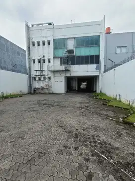 Sewa Jual Gedung 3 Lantai Tengah Kota Di Pandanaran Semarang