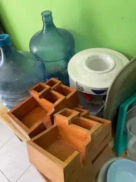 TEMPAT SENDOK, SAUS, TISU DAN SUMPIT KAYU JATI (6 PCS)