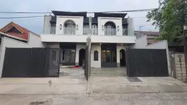 Jual Rumah American Style Manyar Surabaya