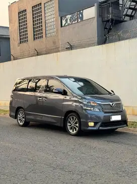 Toyota Vellfire Z 2.4 AT CBU Japan