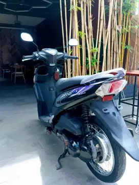 Mio J  Americano