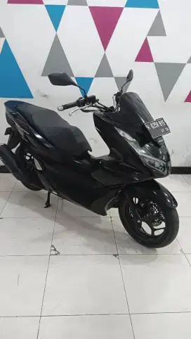 Honda New PCX 160 CBS 2023 Hitam Glosy