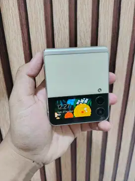 Jual Cepat Samsung Z Flip 3 5G 8/256 GB Cream
