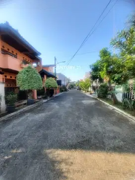 Rumah Di Villa Bintaro Dekat Stasiun Sudimara