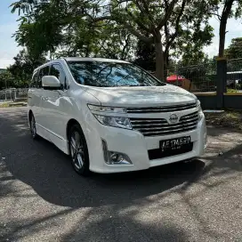 NISSAN ELGRAND HIGH WAY STAR 3.5 AT 2011 FACELIFT GOOD CONDITION
