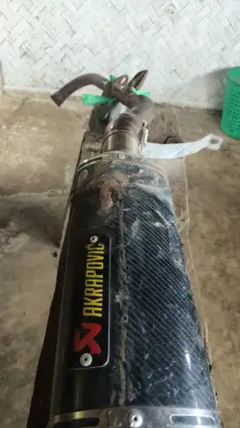 Knalpot  akrapovic