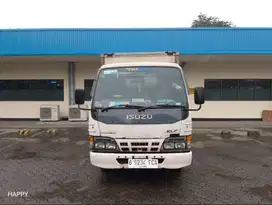 Isuzu engkel 2010