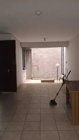 Dijual Rumah 3 Lantai Di Bukit Gading Mediterania Jakarta Utara