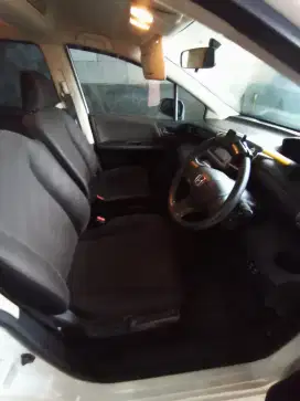 Honda freed 2013