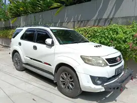 Dijual Toyota Fortuner VNT TRD Diesel AT 2015