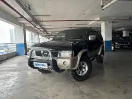 Nissan Terrano 2.4 kingsroad K3 manual  2004.. bensin