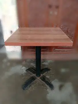 Meja Cafe kayu kotak P60x60 Tggi 76cm