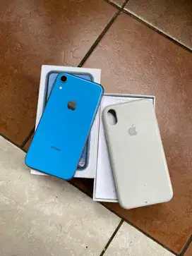 iPhone XR 64gb inter