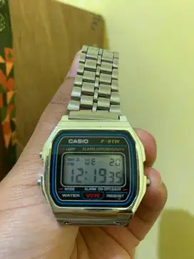 Jam tangan vintage casio