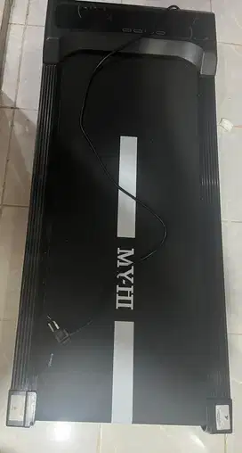 Walking pad/treadmill