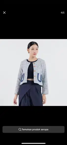 Tweed This is april Cardigan Crop Top