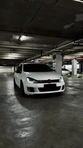 Volkswagen Golf 2010 Bensin
