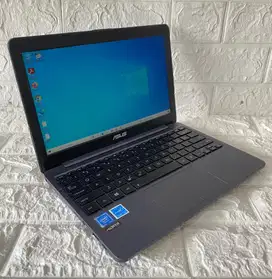 Notebook Asus E203 ssd