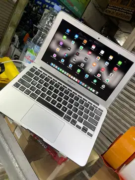 Laptop Macbook Air 11inch Early 2015