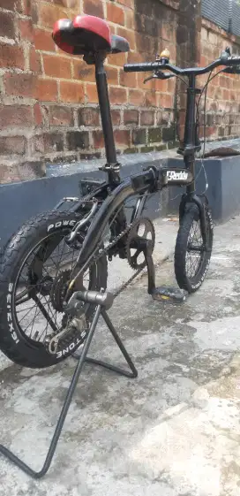 Sepeda lipat basic phoenik uk 16