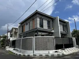 Baruk Utara Lebar 9! Rumah Hook Baru Gress 2 Lantai Selangkah Merr