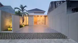 RUMAH DESAIN KONTEMPORER, DI PURWOMARTANI, KALASAN