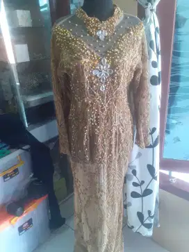 Dijual gaun pengantin murah