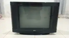 Tv LG 21 Inci layar datar masih mulus seperti baru