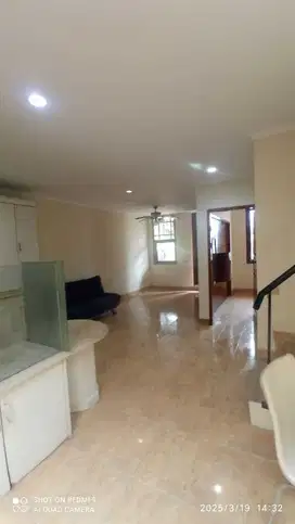 Dijual Rumah Taman Parahyangan Lippo Karawaci