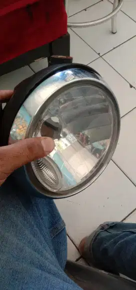 Batok lampu universal