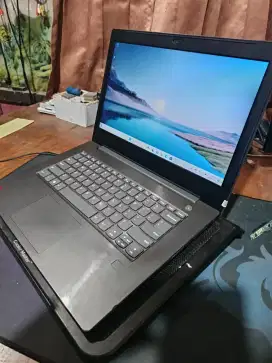 Laptop Lenovo Ideapad V330