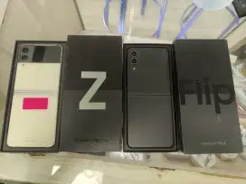 Samsung z flip 3 dan 4