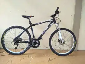 sepeda MTB Polygon xtrada 4 re hidrolik 9 speed