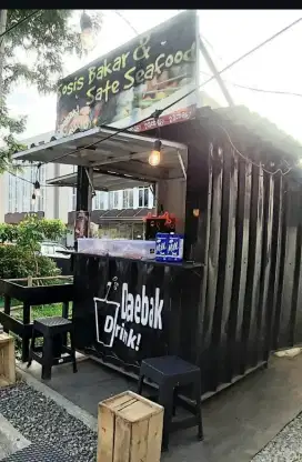 warung container dan panggangan 4 tungku